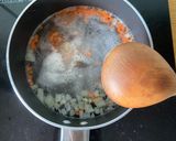 Hình bước làm 1 của món Soup gà tổ yến rau củ - bé ăn dặm