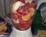 Foto del paso 1 de la receta: Un rico líquido de fruta y avena llena y quita un poco el hambr
