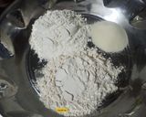 A picture of step 1 of Methi Namak Pare.
