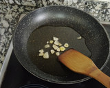 Foto del paso 5 de la receta: Spaguettis con salsa de champiñones y camembert 🧀🍄