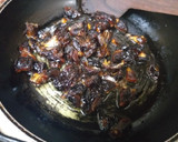 A picture of step 1 of Walnut and dates halwa.