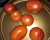 A picture of step 1 of Tomato puree.