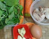 Foto langkah ke 1 dari resep Sup Ayam Bayam Wortel utk MPASI usia 12 bulan >.