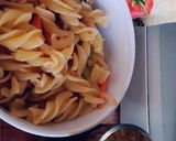 A picture of step 7 of Simple and easy pasta.