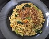 Foto langkah ke 3 dari resep Bakmie Goreng Ayam Nyemek.