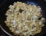 Foto del paso 2 de la receta Rape al ajo y perejil con patatas a la pimienta