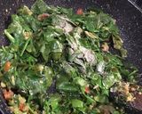 Foto langkah ke 2 dari resep Ayam goreng daun melinjo.