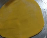A picture of step 5 of Custard biscuits.