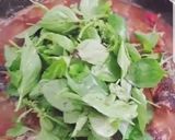 Foto langkah ke 4 dari resep Pindang tongkol pedas kemangi.