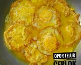 Foto langkah ke 4 dari resep Opor Telur Ceplok.