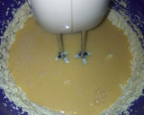A picture of step 2 of Super soft cake.
