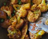 আলু ফুলকপির ডালনা (Aloo fulkopir dalna recipe in Bengali) রেসিপির ধাপ 2 ছবি