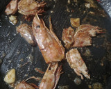 Foto del paso 2 de la receta: Guiso de lubina con marisco