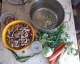 2034. Gomba raguleves galuskával! recept fázis 1 fotója