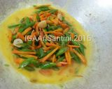 Foto langkah ke 4 dari resep Orak Arik Buncis Wortel.