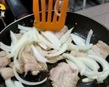 รูปขั้นตอนการทำที่ 3 ของ หมูผัดกิมจิ โคชูจัง