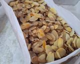 Foto langkah ke 5 dari resep Banana Almond Rolled Oat Cake.