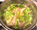 Hình bước làm 3 của món Canh súp lơ lòng mề gà