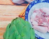 Hình bước làm 1 của món Hoa Atiso Hầm Đuôi Heo