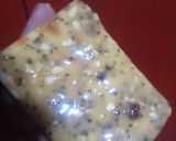 Foto del paso 6 de la receta: Miel con propóleo y menta para infusiones- y miel de ajo con chía para untar