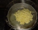 Foto langkah ke 1 dari resep Mie goreng nyemek.