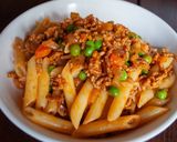 Foto del passaggio 4 della ricetta Ragù vegano ai piselli