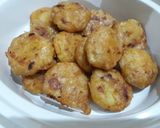Foto langkah ke 5 dari resep Perkedel Kentang Simpel.