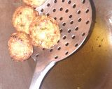 चीजी राईस बॉल्स (Cheesy rice balls recipe in Hindi) रेसिपी चरण 6 फोटो