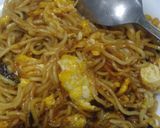 Foto langkah ke 9 dari resep Mie Goreng ala Simbok.