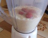 A picture of step 3 of Reusing left over cake....Cake milkshake.
