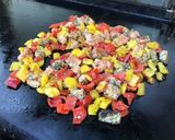 Une image de l'étape 8 de Saumon aux deux poivrons (recette plancha).