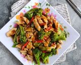 Foto langkah ke 5 dari resep Cah ayam brokoli.