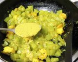 A picture of step 4 of Lau Shorshe Chingri (Bottle Gourd cooked with Prawns & Mustard Paste).