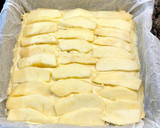 Foto del paso 7 de la receta: Pastel rústico de manzana, pasas y ron, sin gluten