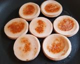 Hình bước làm 1 của món Cơm chiên xúc xích và phômai 🧀