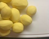 A picture of step 3 of Dauphinois Potatoes.