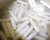 Hình bước làm 3 của món Bánh gạo cay Hàn Quốc