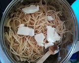 Foto del paso 3 de la receta: Spaghetti blanco con mega queso