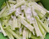 Foto langkah ke 2 dari resep Tumis Labu Siam.