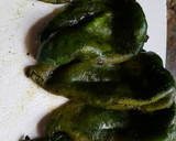 Foto del paso 2 de la receta: Queso fundido con hongos, chorizo y rajas de poblano