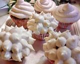 Foto del paso 2 de la receta: Frosting o Buttercream de Merengue Para Decorar Fácil