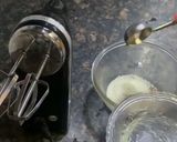 डालगोना कॉफ़ी (Dalgona coffee recipe in Hindi) रेसिपी चरण 1 फोटो