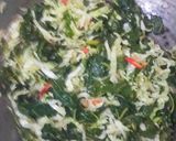 Foto langkah ke 5 dari resep Tumis Kol Daun Pepaya.