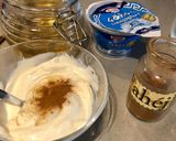 Sült zabkosárka fahéjas mézes joghurttal recept fázis 4 fotója