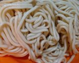 Foto langkah ke 2 dari resep Bakmie Mie Goreng Panjang Umur Ulang Tahun.