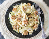 Foto del paso 4 de la receta: Ensalada de pasta con pera, emmental y nueces