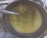 A picture of step 2 of Spinach paneer.