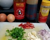Foto langkah ke 1 dari resep Menu anak kos, telur saus tiram.