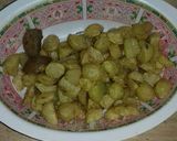 Foto langkah ke 2 dari resep Sambal goreng kentang.
