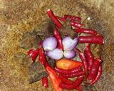 Foto langkah ke 2 dari resep Keripik kulit melinjo.